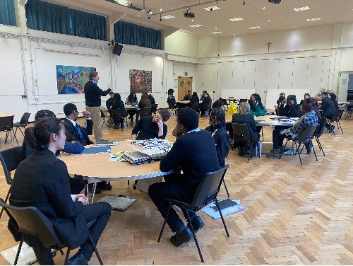 Y10 Art Students visited CTK and talked with Y12's about their art